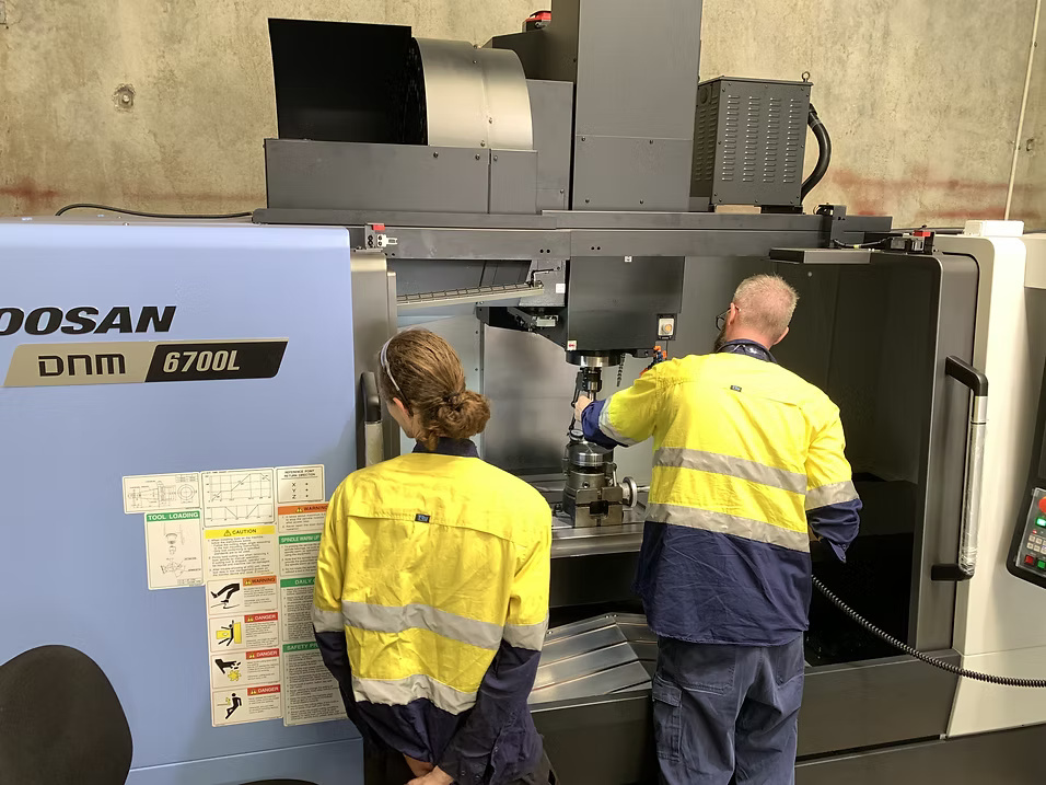 doosan-6700L-2.jpg